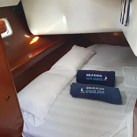 بوتيل Centro Catamaranes Y Velero مدينة إيبيزا