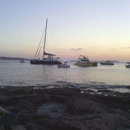 Centro Catamaranes Y Velero بوتيل