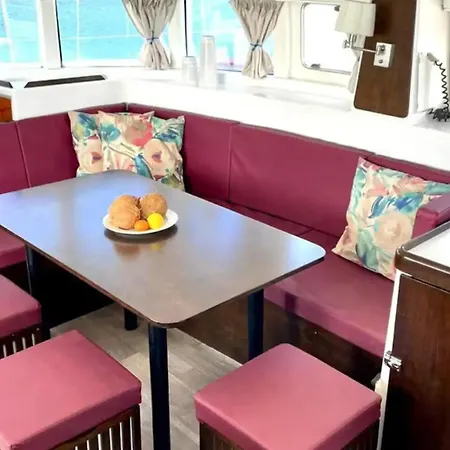 Centro Catamaranes Y Velero مدينة إيبيزا