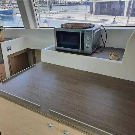 بوتيل Centro Catamaranes Y Velero مدينة إيبيزا